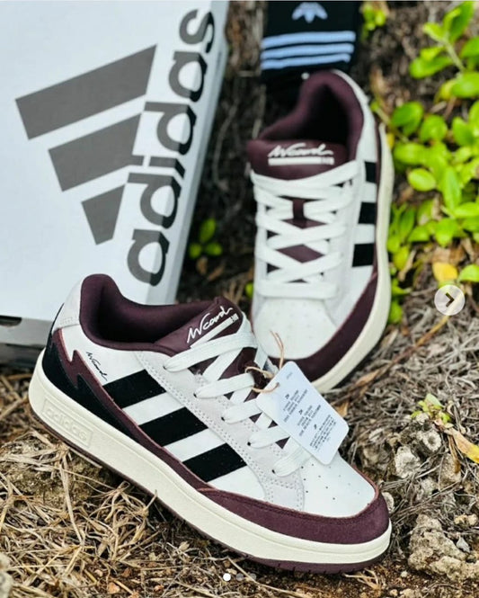 Adidas Sneaker